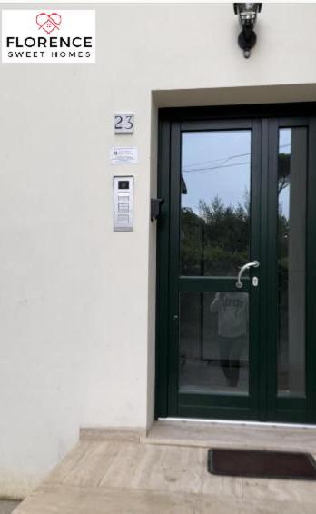 Lella Apartment With Free Parking By Florence Sweet Homes Extérieur photo